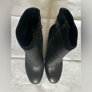 Nine West Sleek Black Ankle Boots
